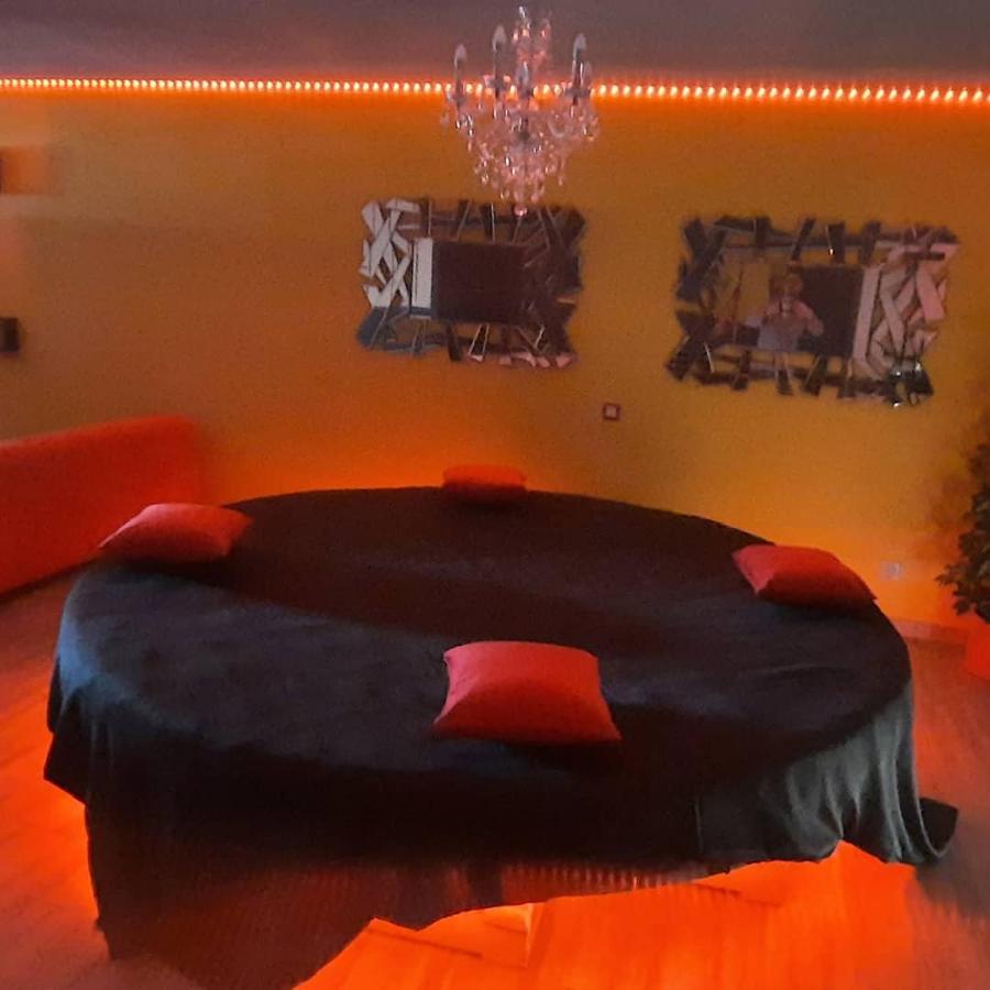 Nuit Insolite-Room Love Saint-Germain  Εξωτερικό φωτογραφία