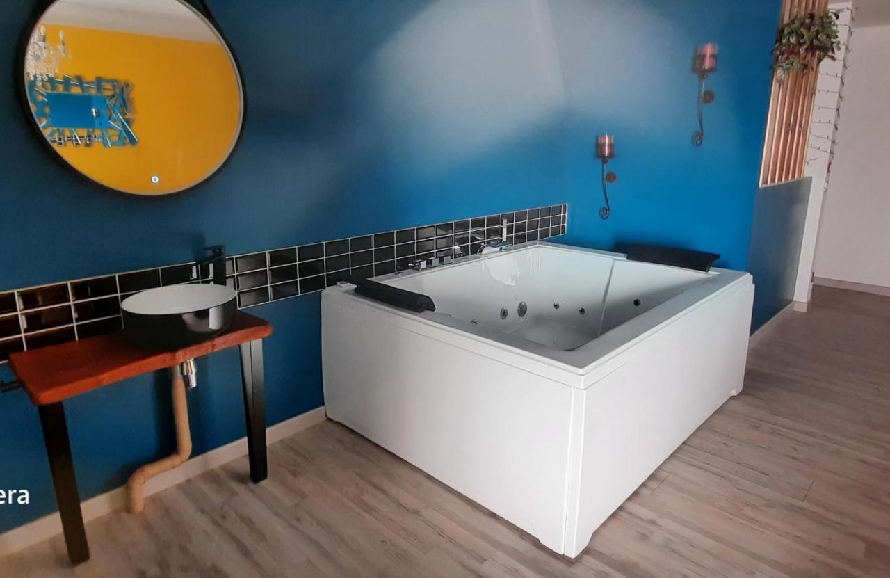 Nuit Insolite-Room Love Saint-Germain  Εξωτερικό φωτογραφία